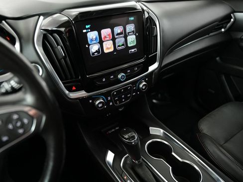 Used 2018 Chevrolet Traverse Premier AWD/4WD image 18