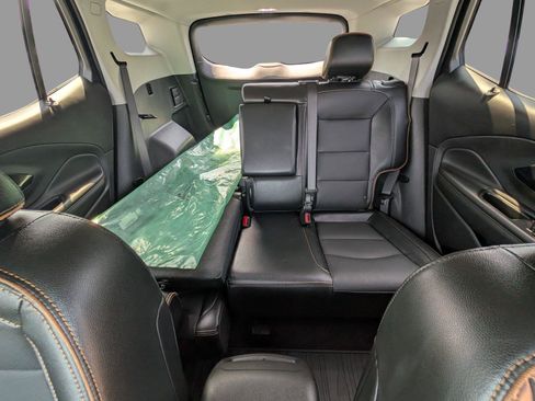 Used 2023 GMC Terrain AT4 w/ LPO, 'HIT The Road' Package AWD/4WD image 36