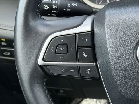Certified 2024 Toyota Highlander LE image 13