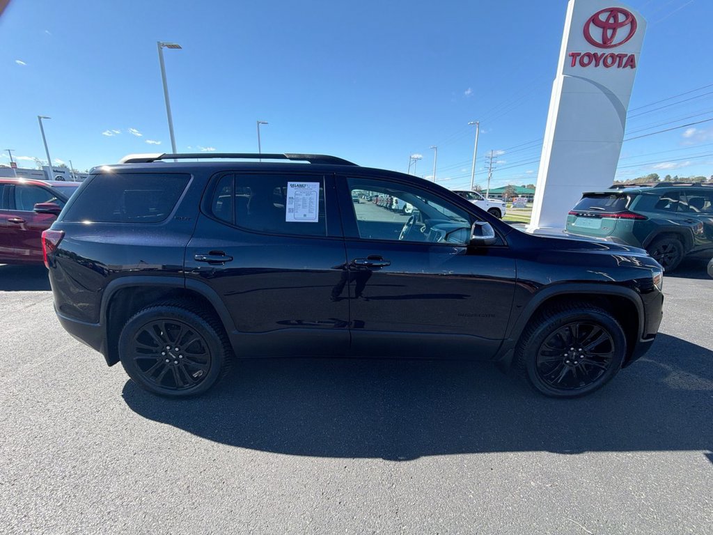 Used 2022 GMC Acadia SLT w/ Elevation Edition AWD/4WD image 9