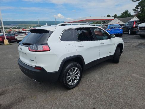 Used 2021 Jeep Cherokee Latitude Lux w/ Mopar Interior Package AWD/4WD image 3