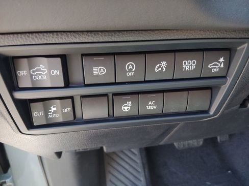 New 2026 Toyota Tundra Platinum AWD/4WD image 12