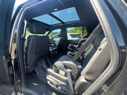 Used 2023 Chevrolet Tahoe LT w/ LT Signature Package AWD/4WD image 27