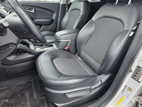 Used 2010 Hyundai Tucson GLS w/ Popular Equipment Pkg 2 image 17