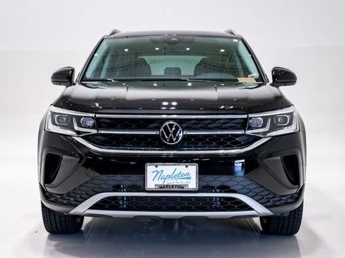 Used 2024 Volkswagen Taos SEL AWD/4WD image 4