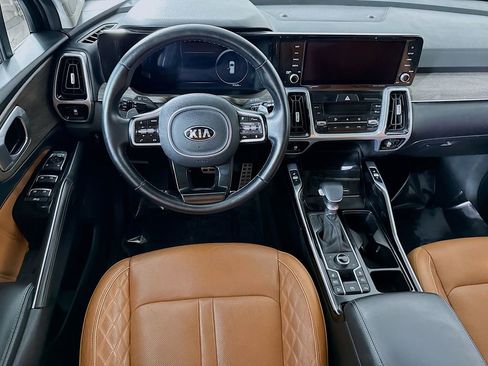 Used 2021 Kia Sorento SX Prestige AWD/4WD image 4