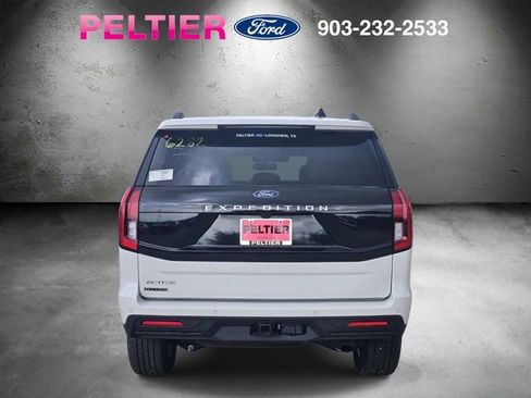 New 2026 Ford Expedition Active image 4
