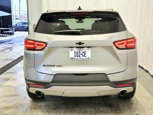 Used 2025 Chevrolet Blazer LT w/ Midnight/Sport Edition image 4
