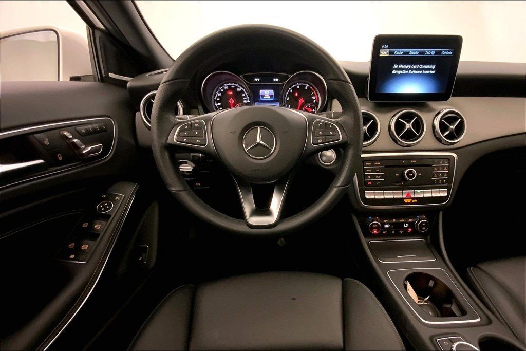 Used 2019 Mercedes-Benz GLA 250 4MATIC image 4