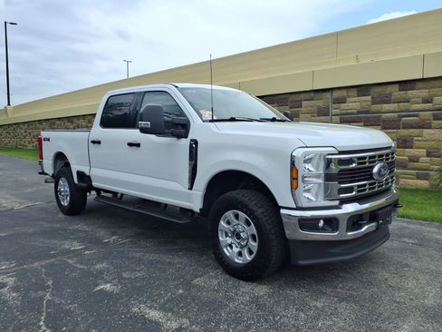 Used 2024 Ford F250 XLT AWD/4WD image 1
