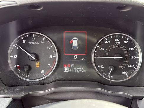 Certified 2024 Subaru Crosstrek 2.0i Premium image 16