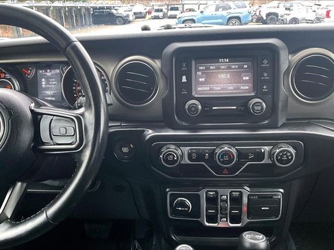 Used 2019 Jeep Wrangler Unlimited Sport S image 6