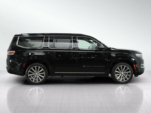 Used 2022 Jeep Grand Wagoneer Series II AWD/4WD image 7