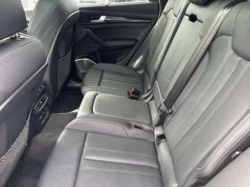 Used 2022 Audi SQ5 Prestige AWD/4WD image 23