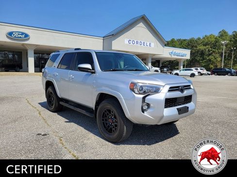 Used 2023 Toyota 4Runner SR5 AWD/4WD image 9