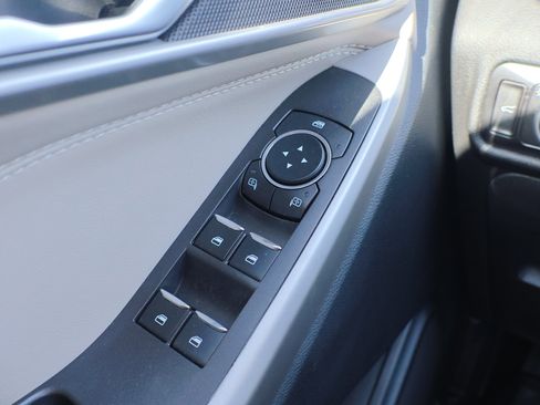 Certified 2023 Ford Explorer XLT image 24