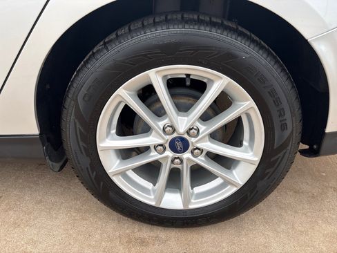 Used 2016 Ford Focus SE image 11