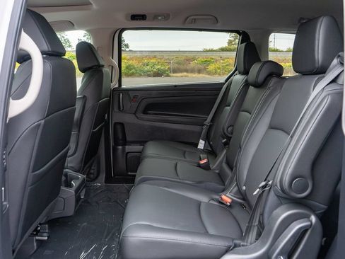 New 2026 Honda Odyssey EX-L image 11
