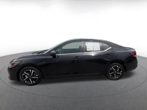 Used 2025 Nissan Sentra SV FWD image 8
