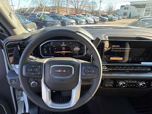 New 2026 GMC Sierra 1500 Elevation image 16