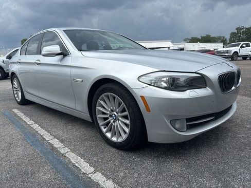 Used 2013 BMW 528i xDrive Sedan AWD/4WD image 4