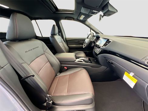 New 2026 Honda Ridgeline Black Edition image 28