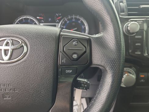Used 2019 Toyota 4Runner TRD Off-Road Premium AWD/4WD image 28