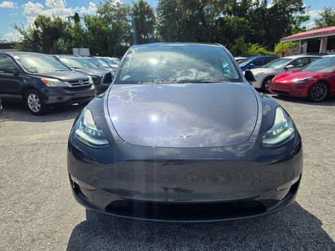 Used 2022 Tesla Model Y Long Range AWD/4WD image 3