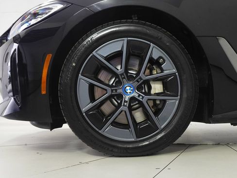 Used 2023 BMW i4 eDrive35 RWD image 5