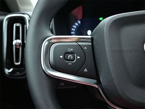 New 2026 Volvo XC40 B5 Core w/ Climate Package image 23