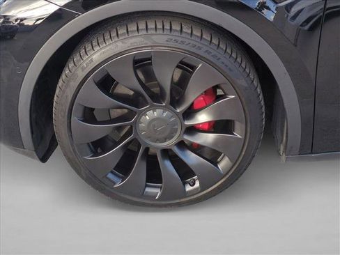 Used 2022 Tesla Model Y Performance image 26