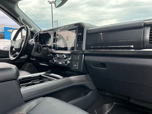Used 2023 Ford F250 Lariat w/ Lariat Ultimate Package AWD/4WD image 34