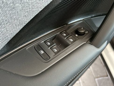 Certified 2026 Volkswagen Tiguan S FWD image 11