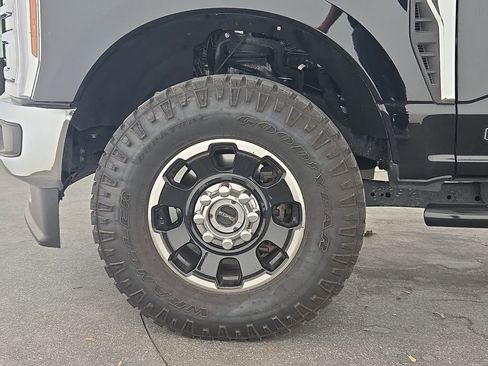 Used 2024 Ford F250 Lariat image 39