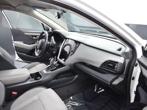 Certified 2022 Subaru Outback Premium image 27
