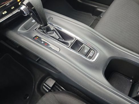 Certified 2017 Honda HR-V EX image 27