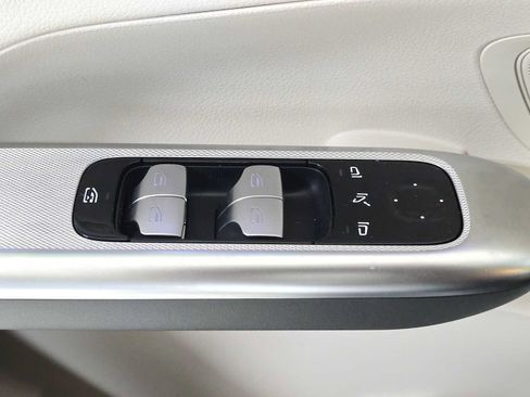 Certified 2026 Mercedes-Benz GLC 300 4MATIC image 24