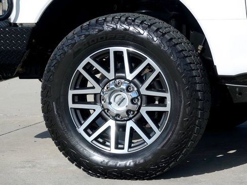 Used 2019 Ford F250 Lariat w/ Lariat Value Package AWD/4WD image 47