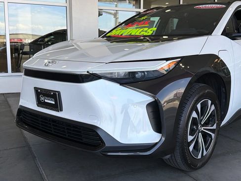 Used 2024 Toyota bZ4X FWD image 3