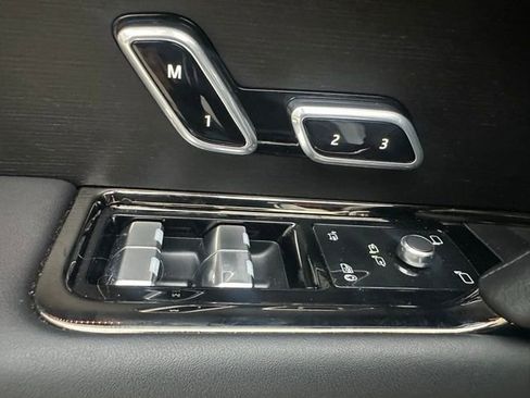 Used 2023 Land Rover Range Rover Sport SE image 15