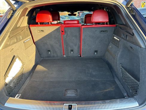 Used 2018 Audi SQ5 Premium Plus w/ S Sport Package image 16