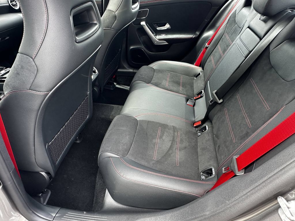 New 2025 Mercedes-Benz CLA 35 AMG 4MATIC image 23
