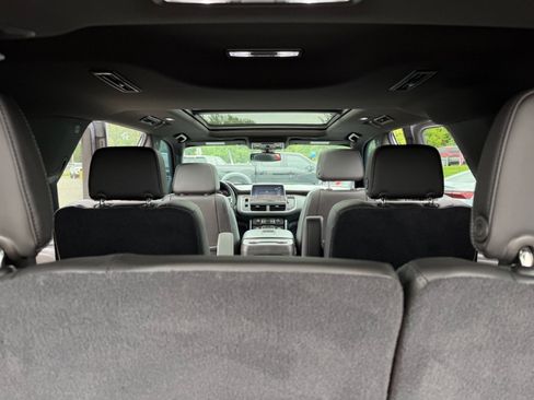 Used 2021 Chevrolet Tahoe LT w/ LT Signature Package AWD/4WD image 34
