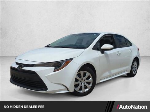 Certified 2024 Toyota Corolla LE FWD image 1
