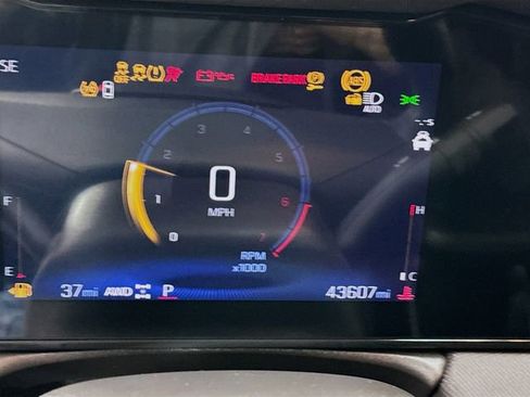 Used 2024 Chevrolet TrailBlazer LT w/ LT Cold Weather Package AWD/4WD image 12