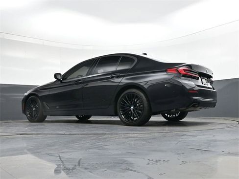 Used 2022 BMW 530i w/ Convenience Package image 27