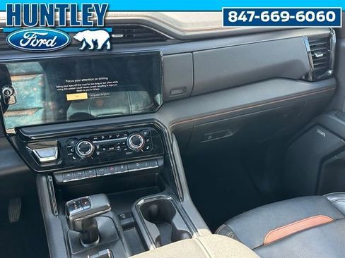 Used 2024 GMC Sierra 1500 AT4 w/ Technology Package image 11