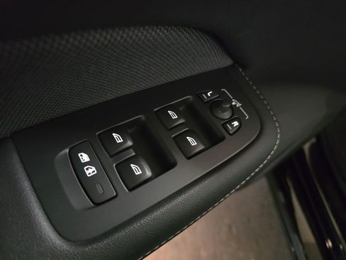 Used 2021 Volvo S60 T8 Polestar image 25