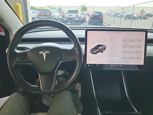 Used 2019 Tesla Model 3 Long Range RWD image 7