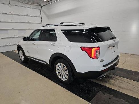 Used 2021 Ford Explorer King Ranch w/ Premium Technology Package image 6